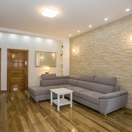 Exclusive Magnolia Apartment *